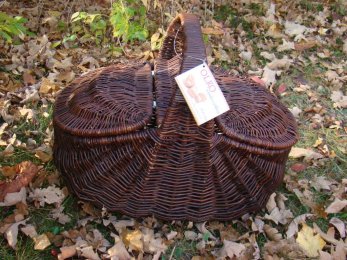 Steamed picnic basket